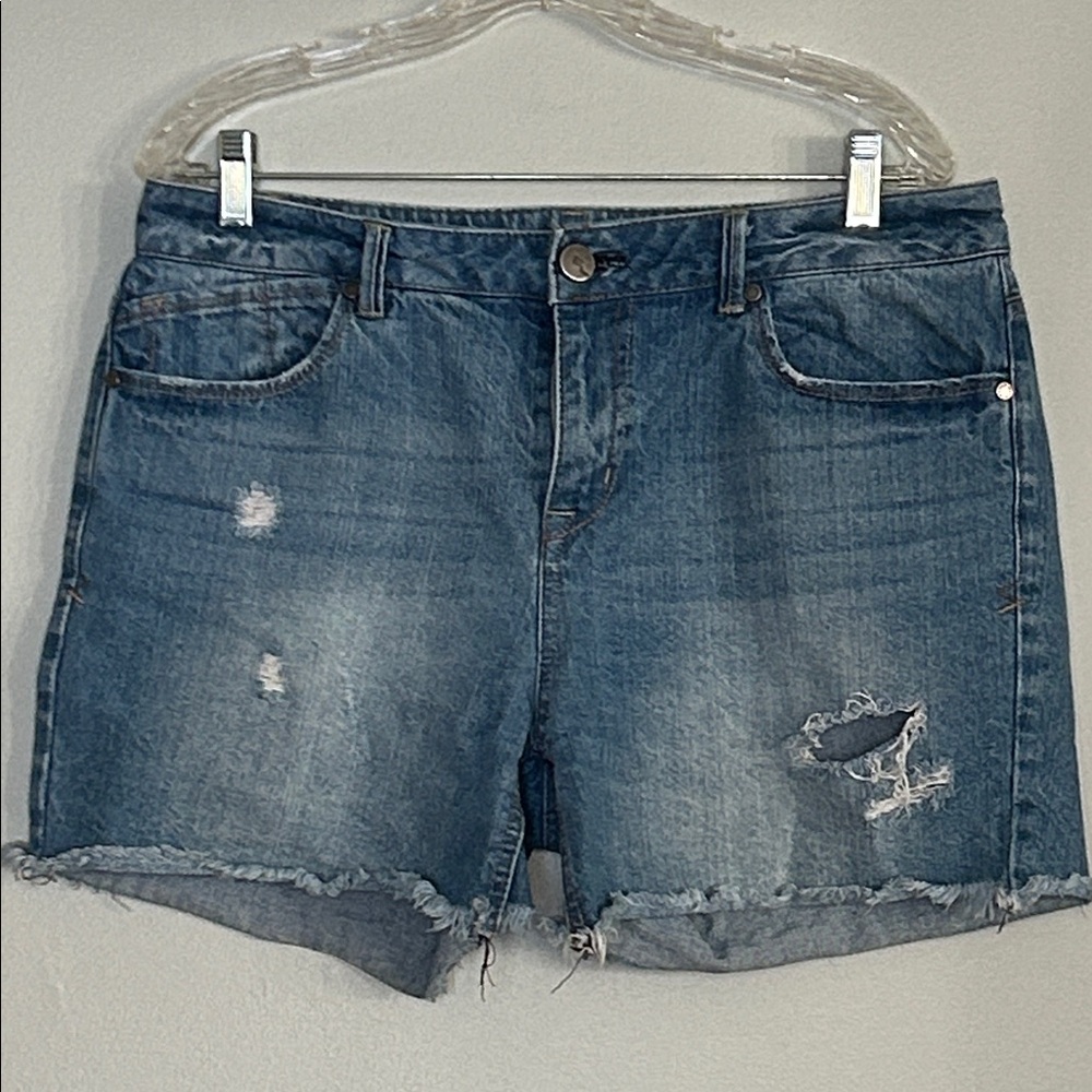 1822 Denim Blue Distressed Jean Shorts